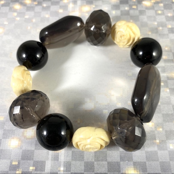 Vintage | Jewelry | Vintage Chunky Stretchy Bead Bracelet Rosettes ...